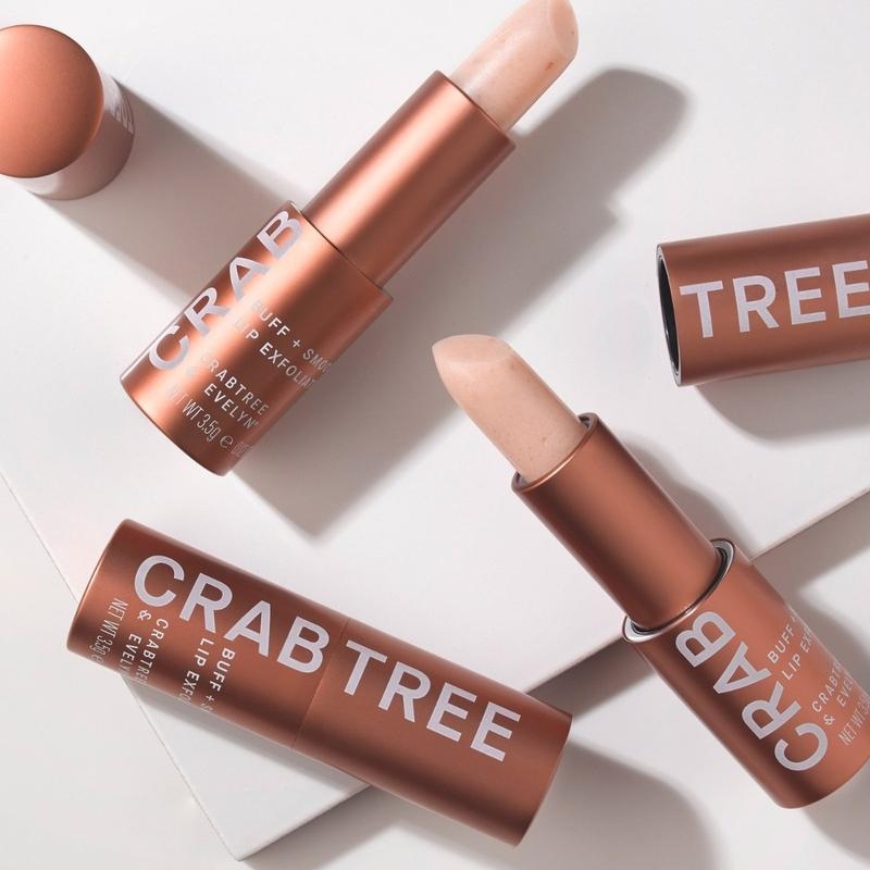 配合同系列唇部磨砂膏,效果更顯著!