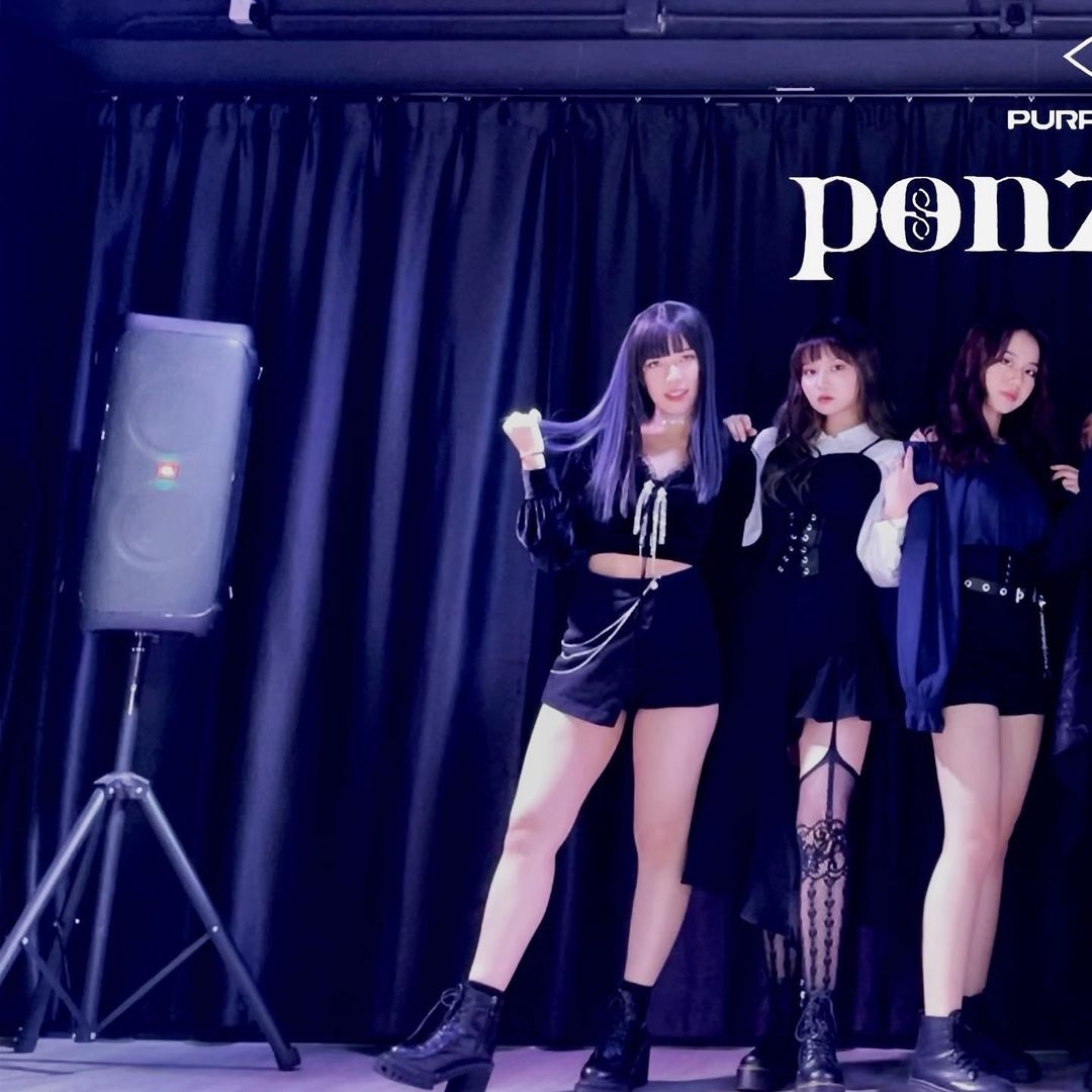 熱愛跳舞的 Day 更是 Kpop Cover 舞團 BRIGHTEN 的其中一位成員，難怪要駕馭高難度的跳唱也完全沒有問題！