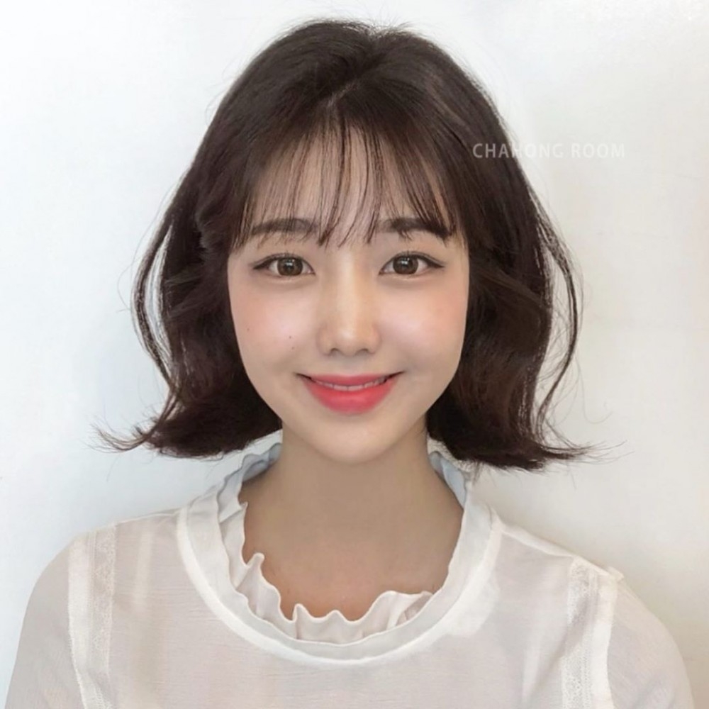 髮尾以外翹的S型帶出一種霸氣感,展現出獨特的個性韻味