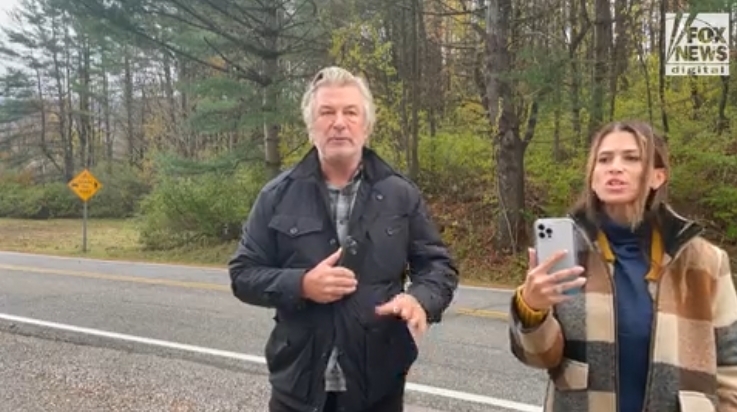 艾力夫婦透露在車內的孩子們都因為記者的追隨而受驚哭泣