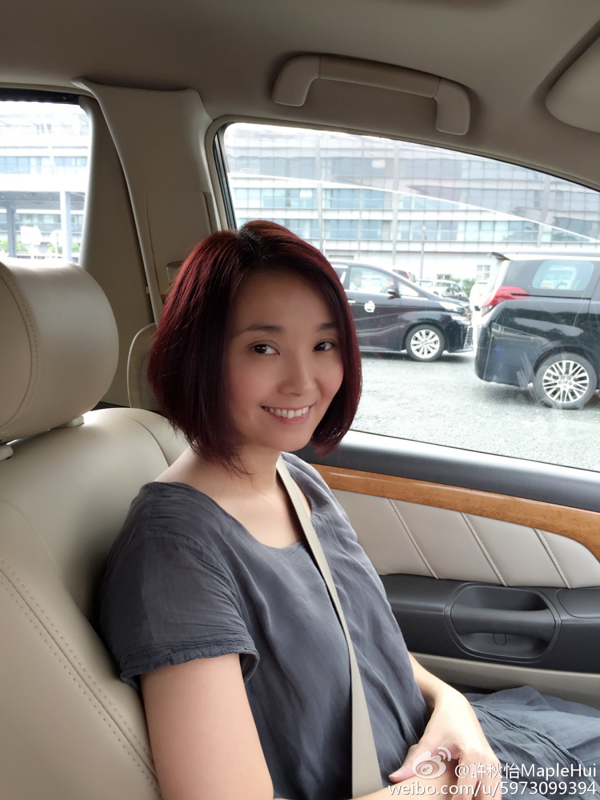 向來低調的二人就否認有關傳聞,但承認兩公婆工作不斷!