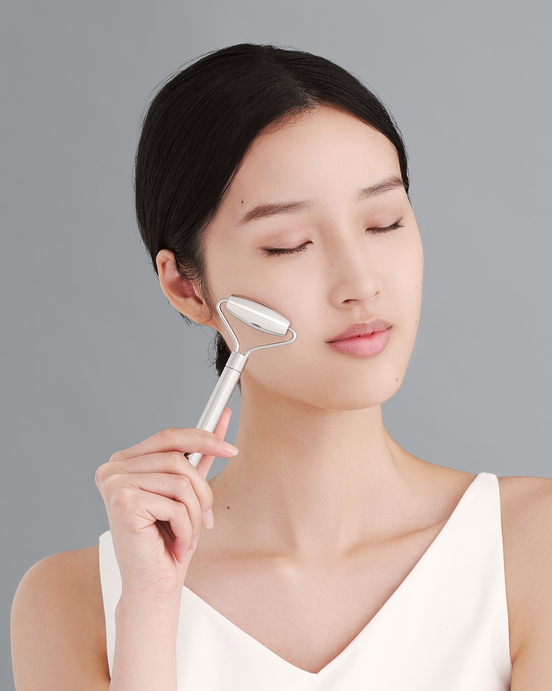 配合養肌按摩儀使用,功效更佳!