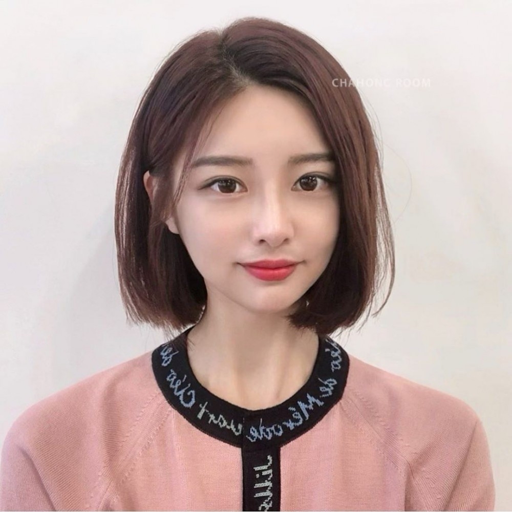 更重要的是這種可愛妹妹頭很有悄悄減齡的效果,大家想隱藏年齡,大可試試這髮型