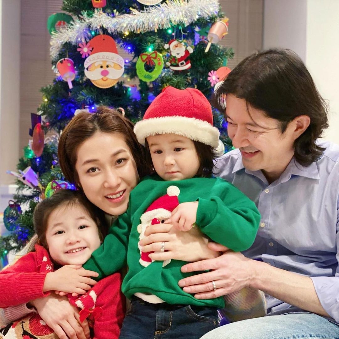 Jeremy 本身學歷及家境相當不錯,其爸爸亦是一個名醫