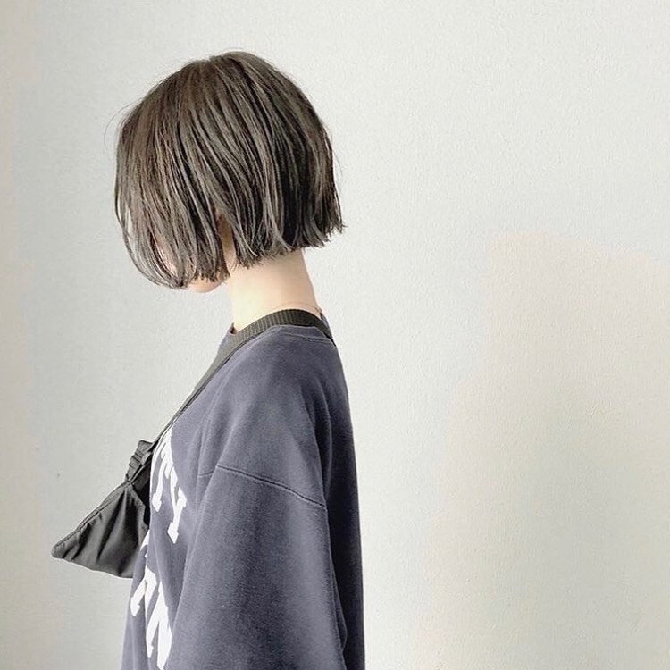 2021秋冬季髮色必染霧灰藏青綠