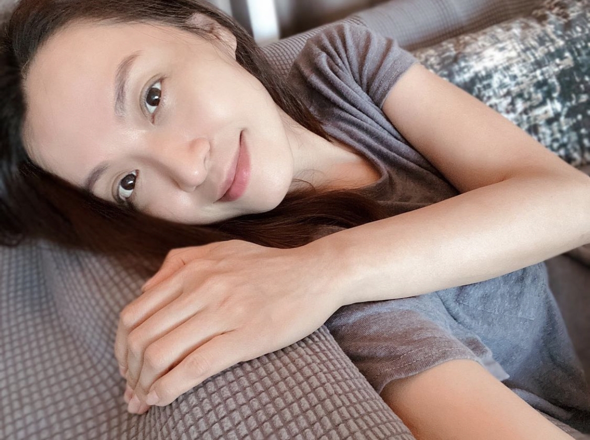 陳煒為免影響任何人的聲譽,承認與顏志行於2012年已經離婚!