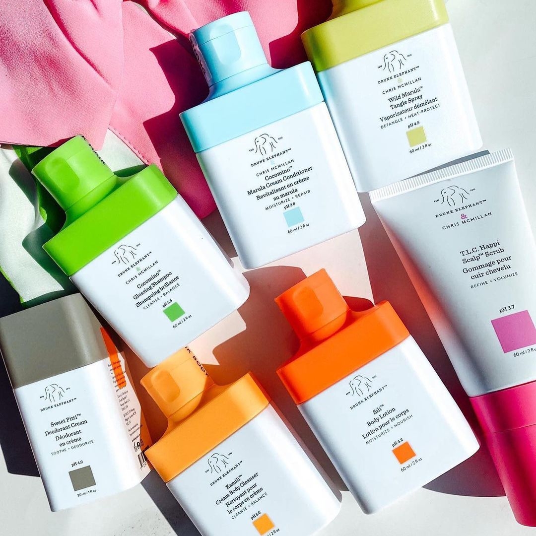 從頭髮到身體護理都有~加上簡約又色彩繽紛的包裝也很吸睛!