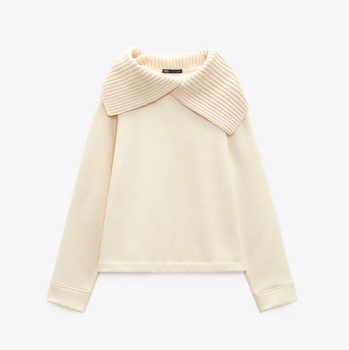性價比高又不易過時的 ZARA「針織大翻領運動T」10 年後再穿它都是經典時尚款