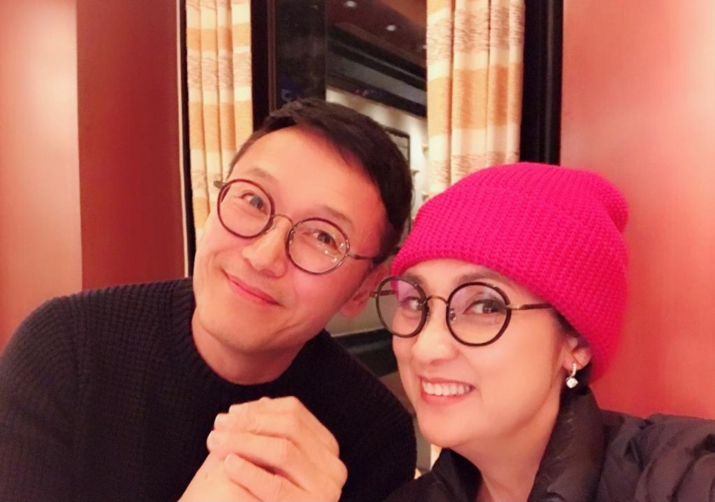 1990年苗僑偉和戚美珍宣佈結束8年愛情長跑並公開婚訊