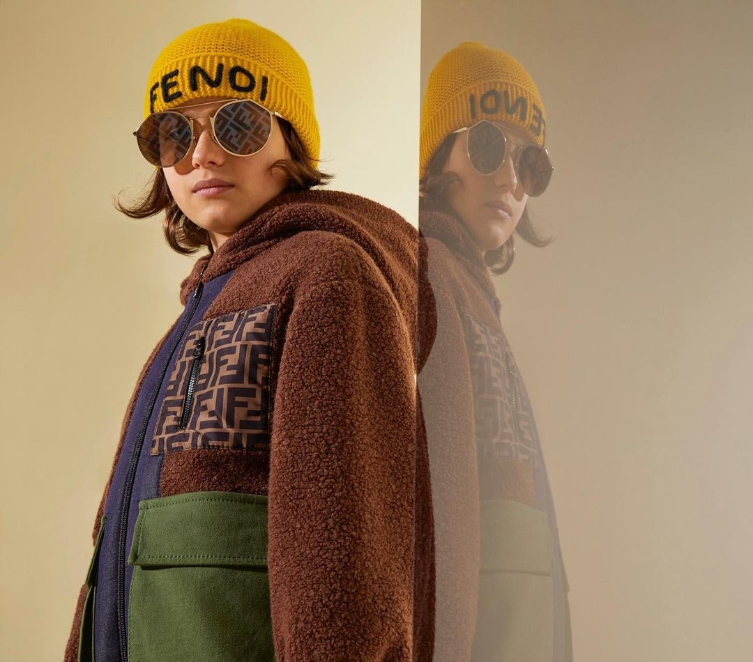 這款可愛的冷帽還有出童裝,可以襯成親子裝~