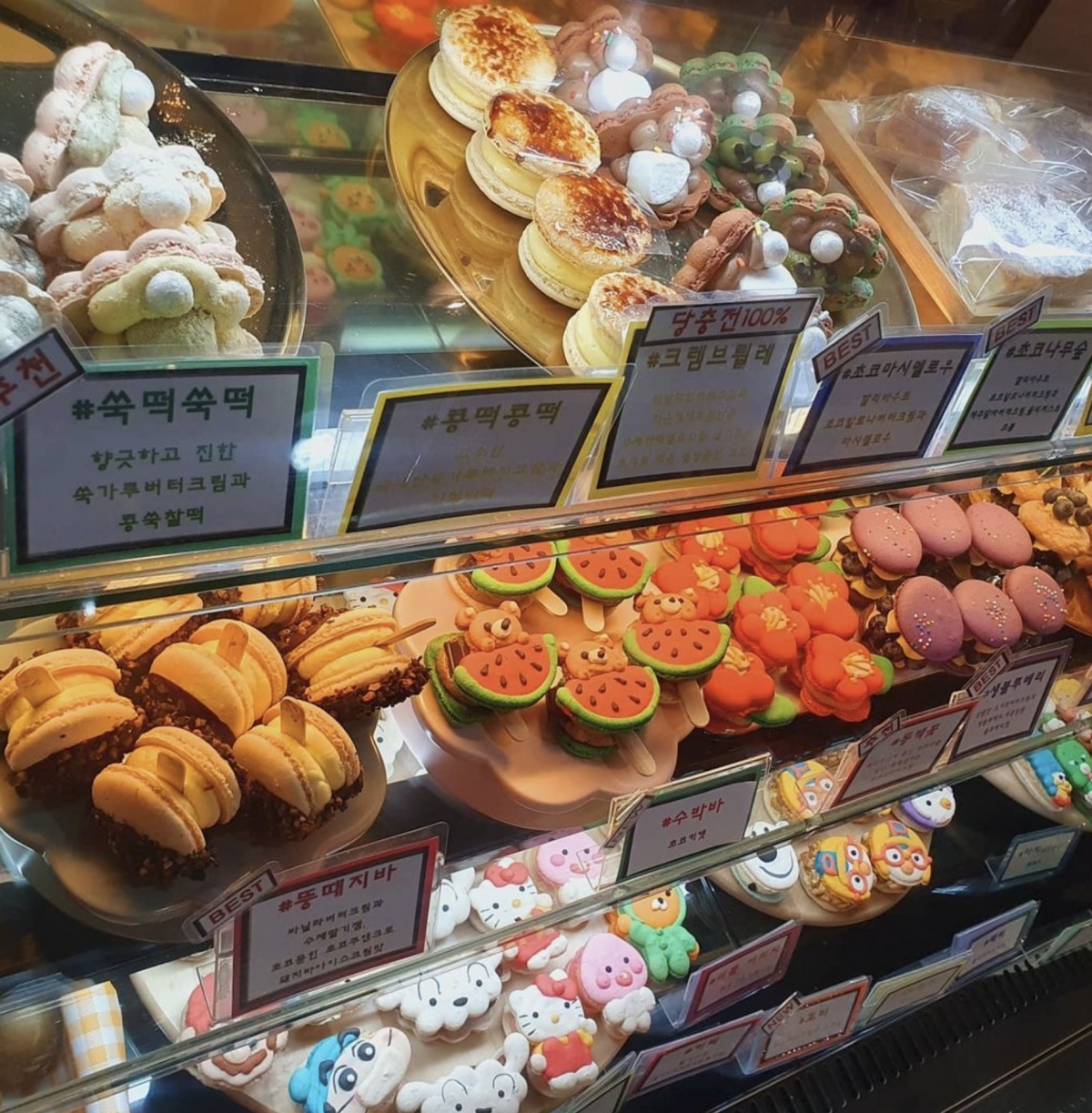 馬卡龍店在韓國隨處可見。