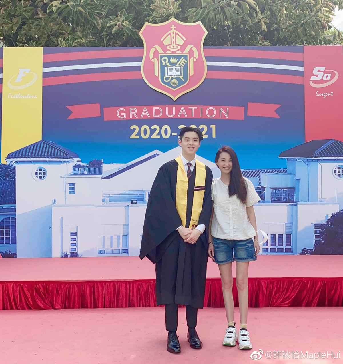 許秋怡表示期待兒子在大學畢業禮再戴四方帽!