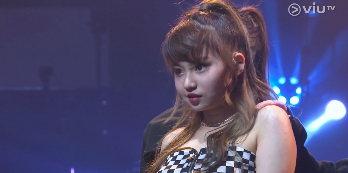 ViuTV《全民造星4》的60強之戰正進行得如火如荼，昨晚（4日）播出的一集更掀起了不少網民的熱議！事關在昨晚播出的對戰中，有港版 Lisa 之稱的 Day（許軼）一登場已經成為網民心目中的大熱人選