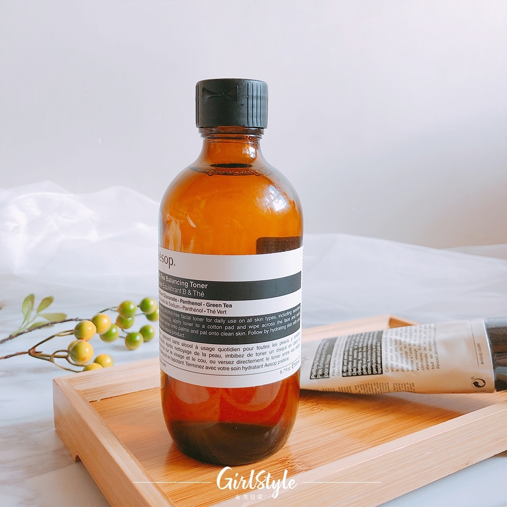 Aesop B 綠茶平衡調理液性質溫和的無酒精配方蘊含維他命原 B5 及強效抗氧化成分