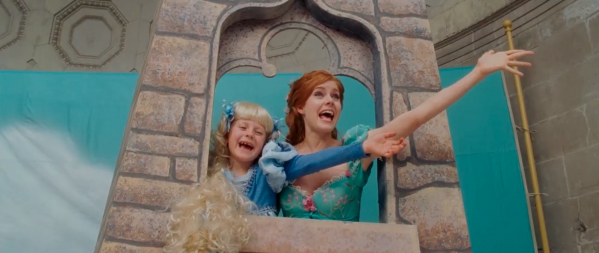 《Disenchanted》講述Giselle和Robert帶同女兒Morgan搬到效區的新屋開展新生活~