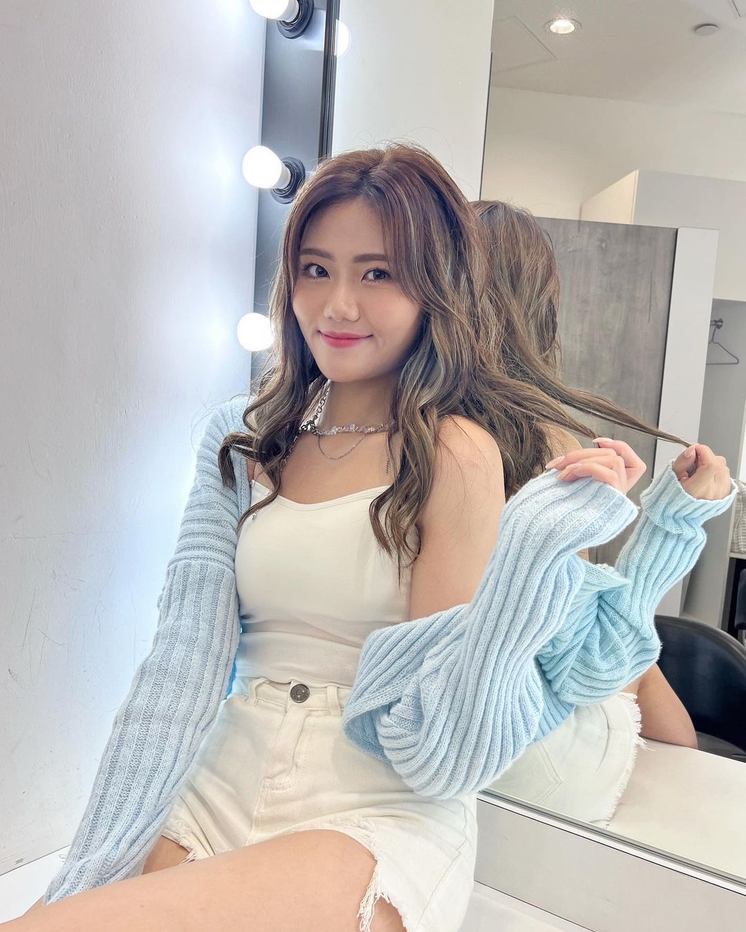 參賽期間一直背負著哥哥 193 的明星光環,令郭嘉盈未出場已經備受網民熱議!