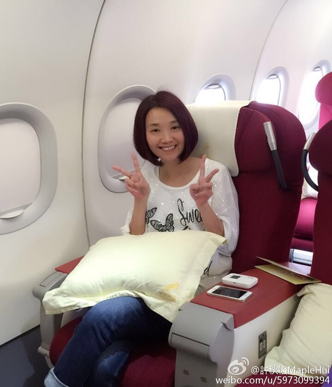 許秋怡入行至今30年,出道初期與張智霖合唱的經典金曲《現代愛情故事》耳熟能詳!