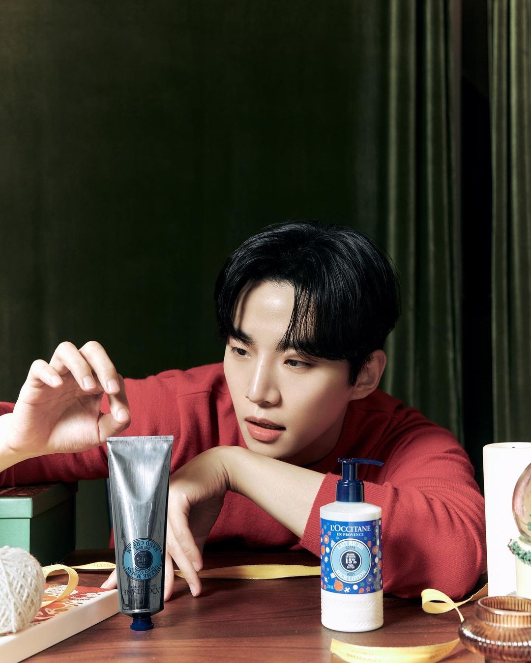 韓國男團2PM成員俊昊也有用~