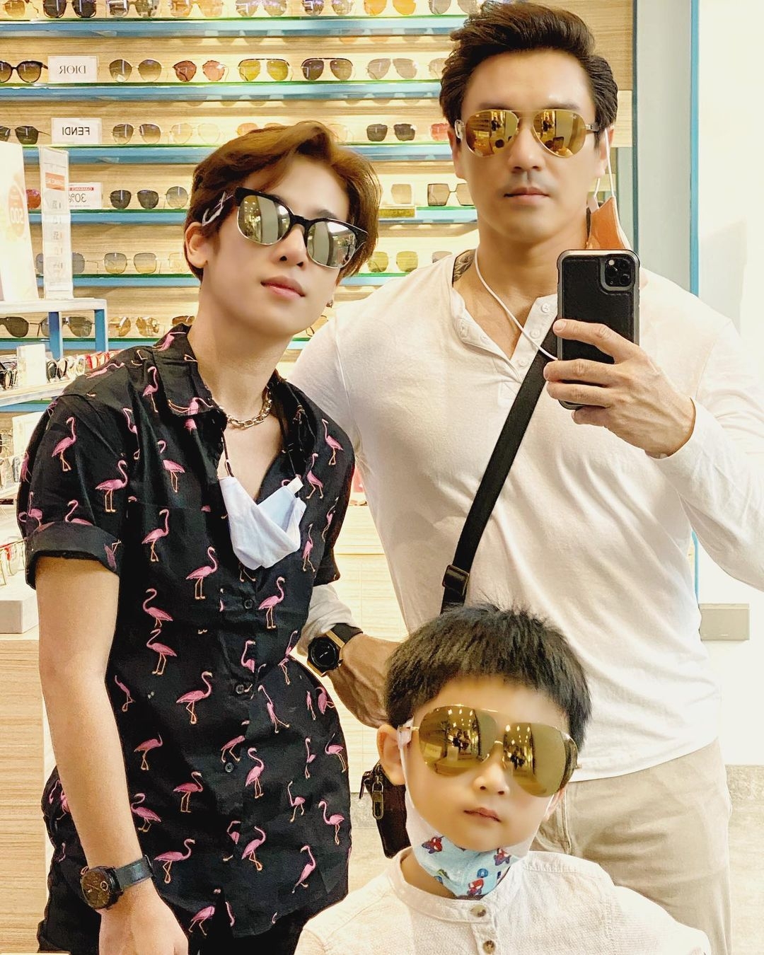 做回自己的 Tangkwa 由本來的甜美造型搖身一變成為韓系花美男