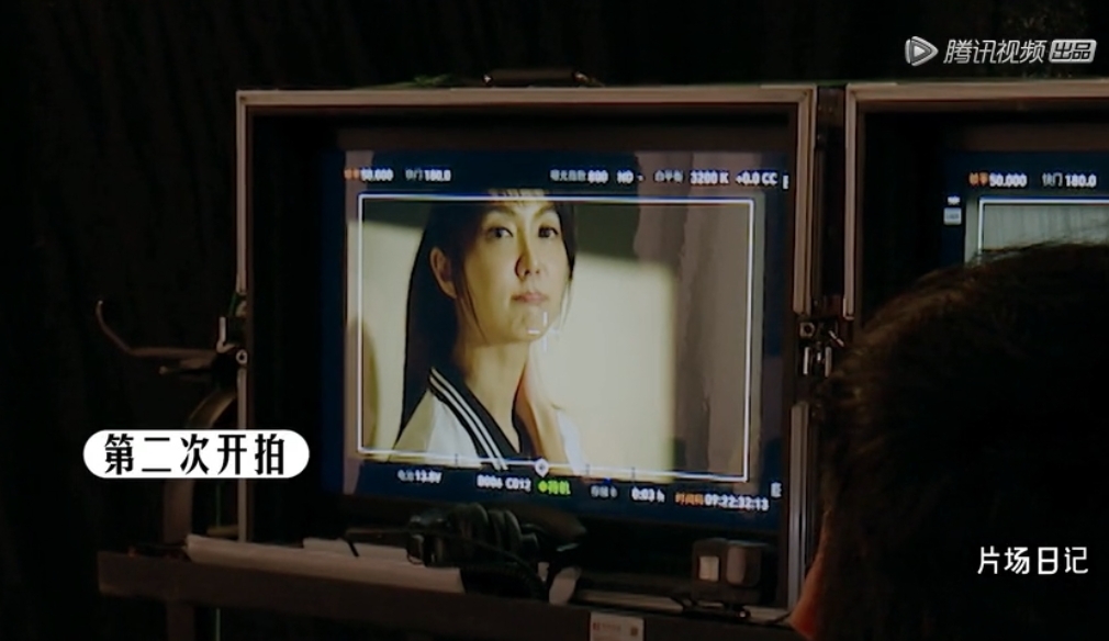 吳鎮宇滿意微笑讚好。