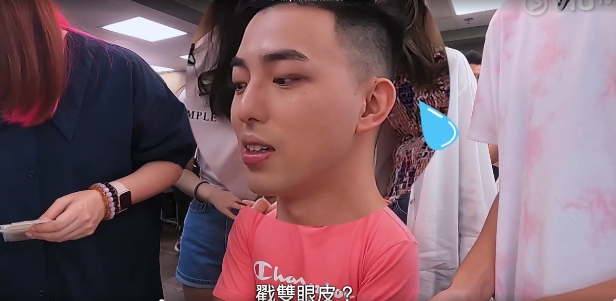 譚哥哥就不惜戴上有色隱形眼鏡,聽到要戳雙眼皮更大嚇一驚