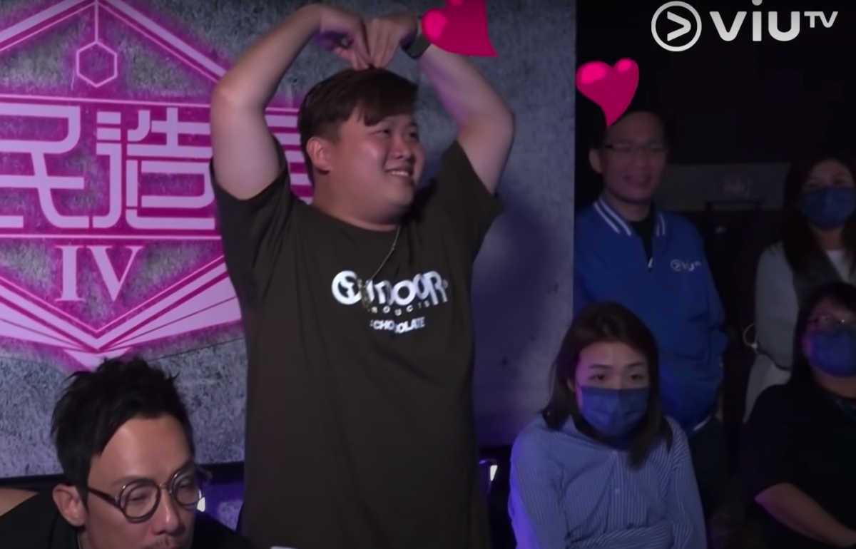 candy鄰家女孩的形象,就連 ERROR 肥仔也對她鍾情