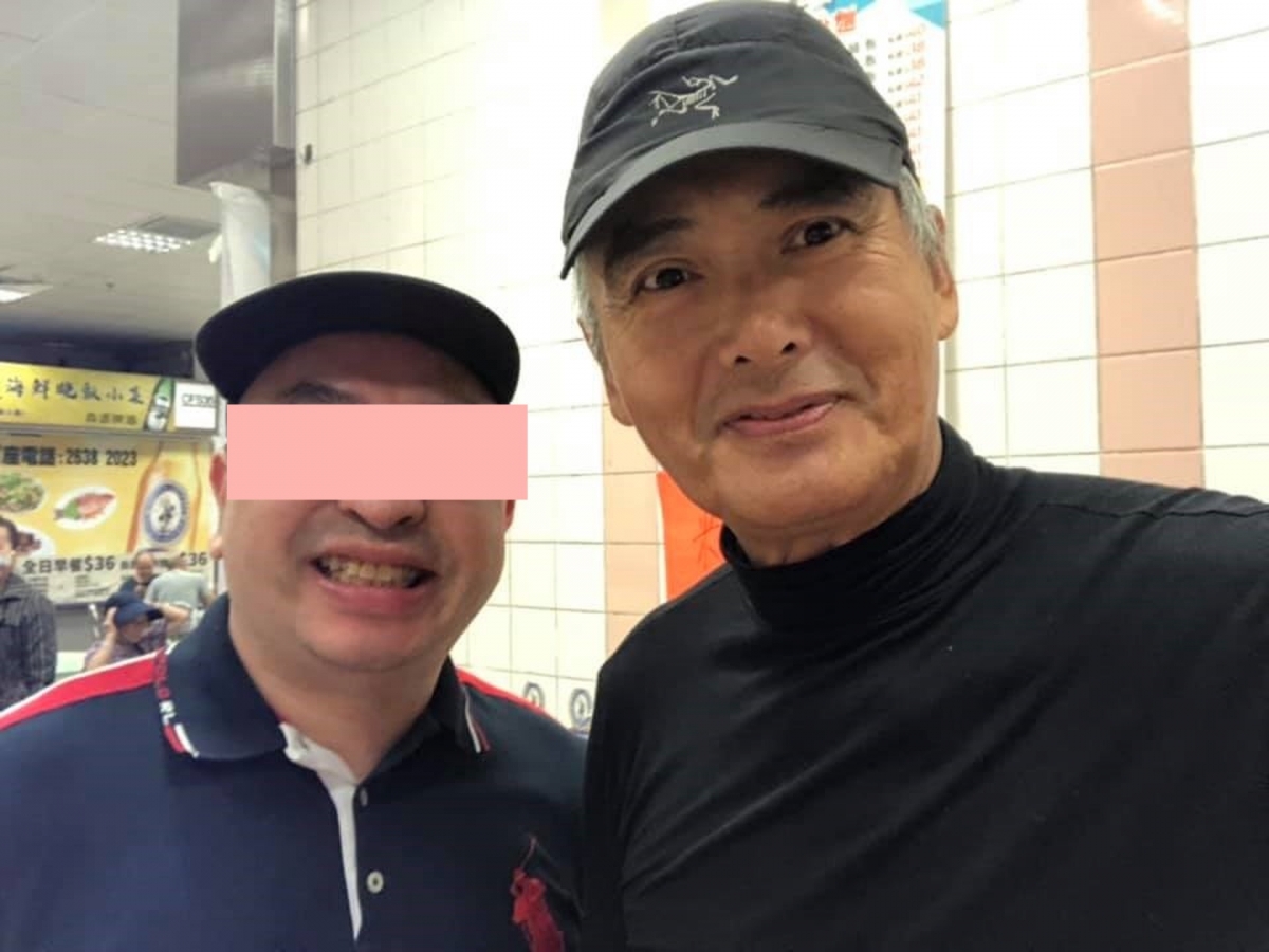 網民十分關心發哥皺眉的原因,後來狂粉就解釋當時發哥幽默的說:「今次俾啲唔同款式嘅表情你」