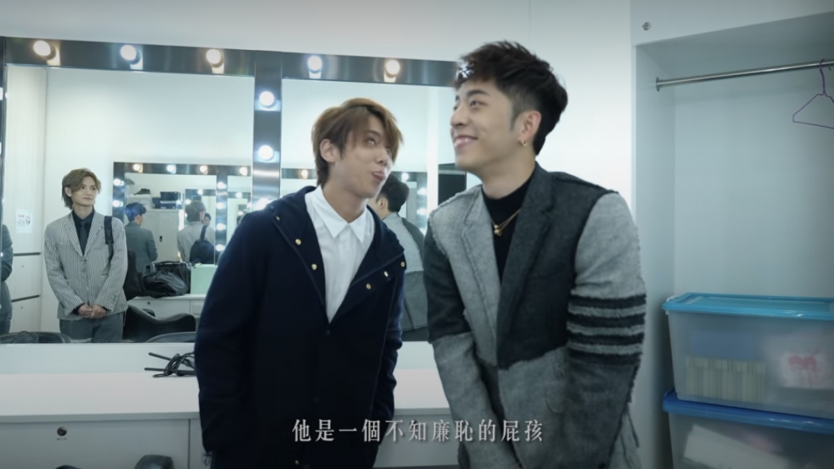 片段中有姜濤打籃球、排舞、表演、與隊員之間的互動等等~