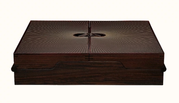 Hermès曾推出價值約35萬港元的真皮麻雀套裝!