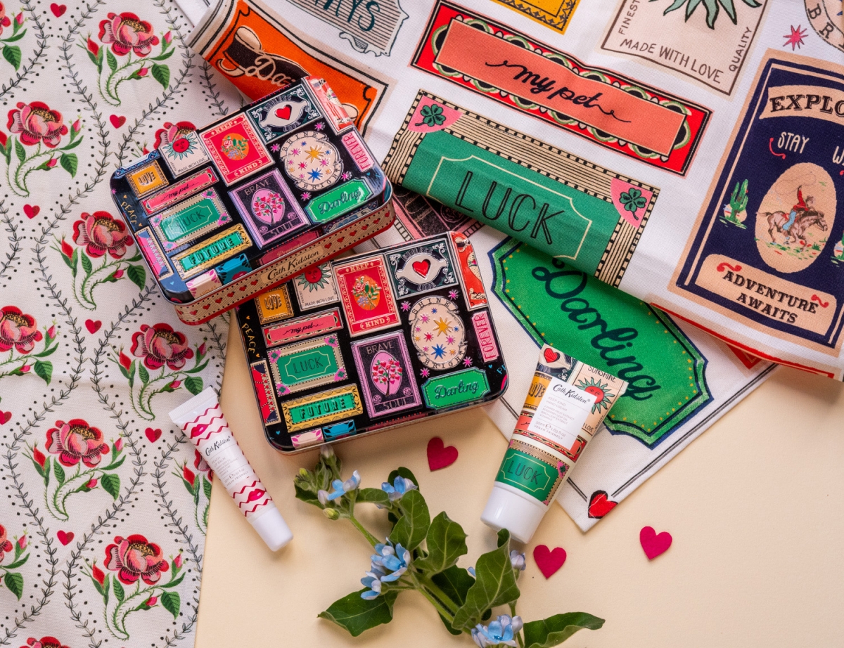 Cath Kidston Shine Bright 三入式護手霜、Shine Bright 化妝袋等,都很值得購入