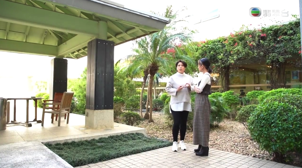 這才清醒過來,對方似乎有意騙財
