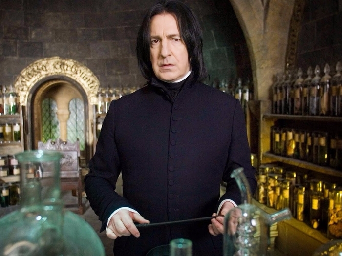 Flick Miles憶述飾演「石內卜」的Alan Rickman每逢穿上戲服後,都會令人感到很可怕!