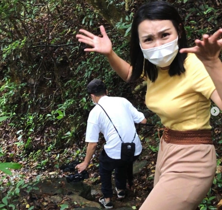 黃穎君學歷很高