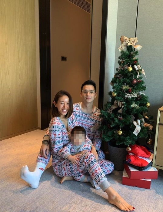 往年也有佈置聖誕樹