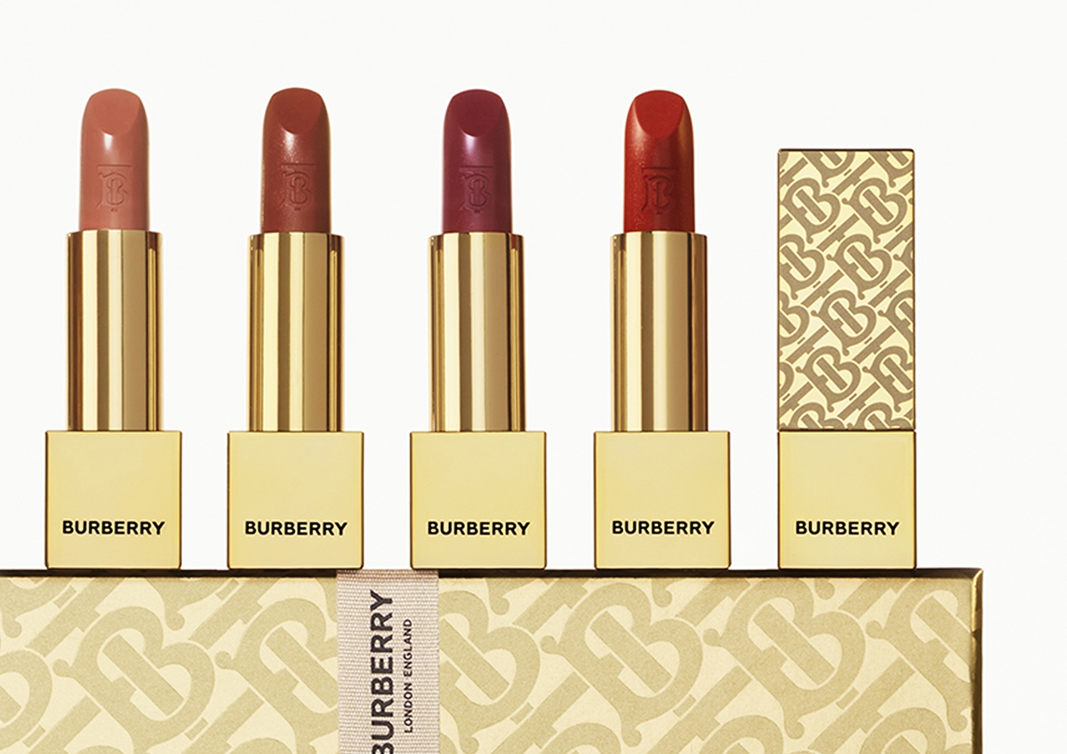 秋冬彩妝 - Burberry「TB」壓花唇膏