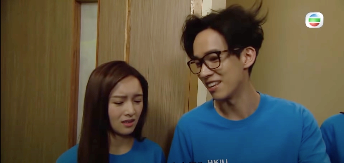 網民批評女方無禮貌!