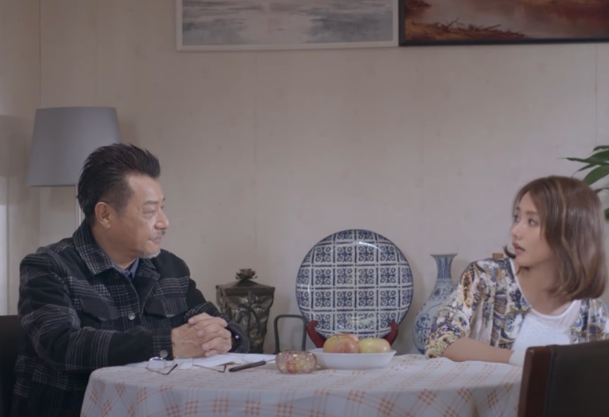 獨留女友跟家人相處?