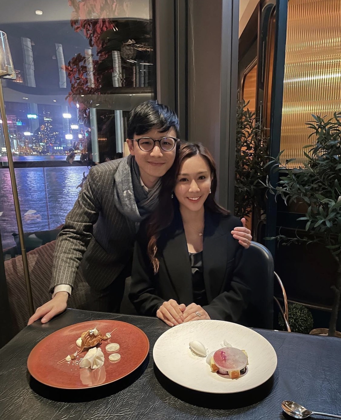 上月正正是Joshua求婚一周年,兩公婆特意到餐廳慶祝!