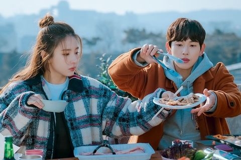 男友每次都會買多一份點心!