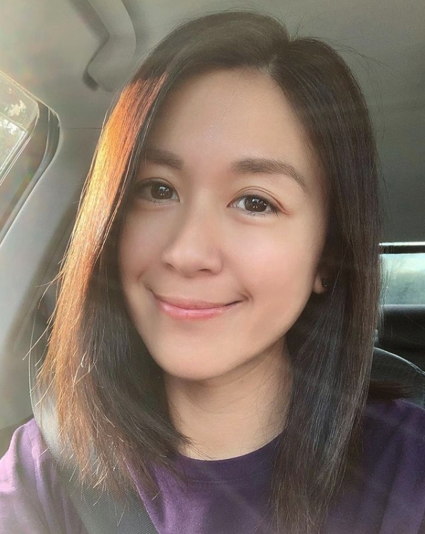 唐寧現在育有一兒一女