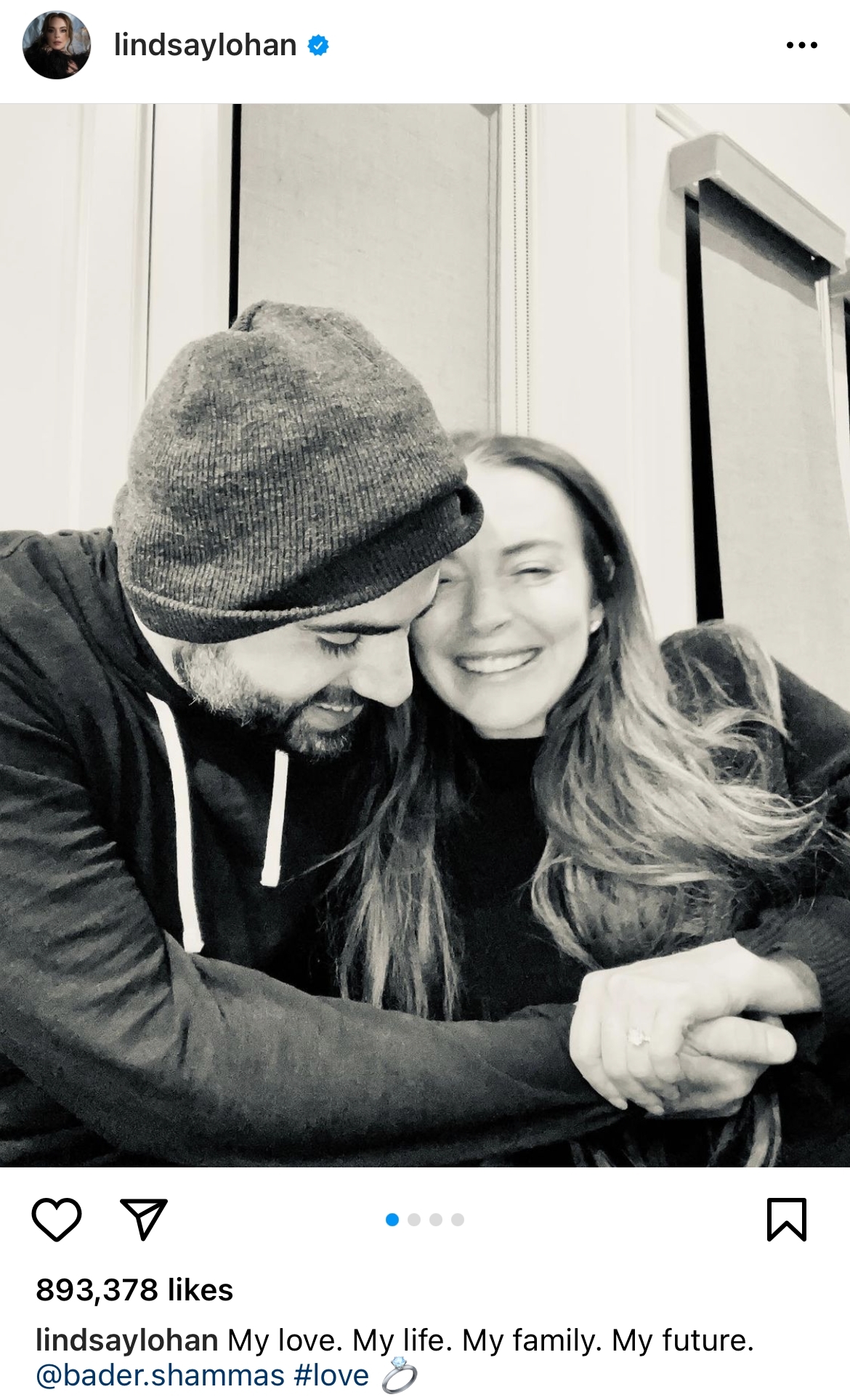 Lindsay Lohan 和圈外男友 Bader Shammas 宣佈訂婚。