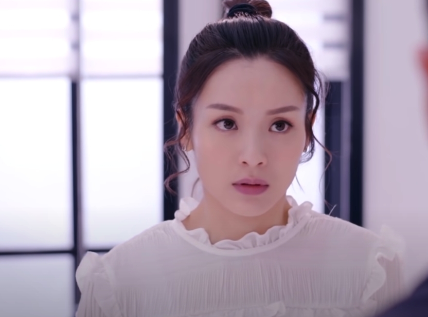 男友知道女友有困難應該請客？