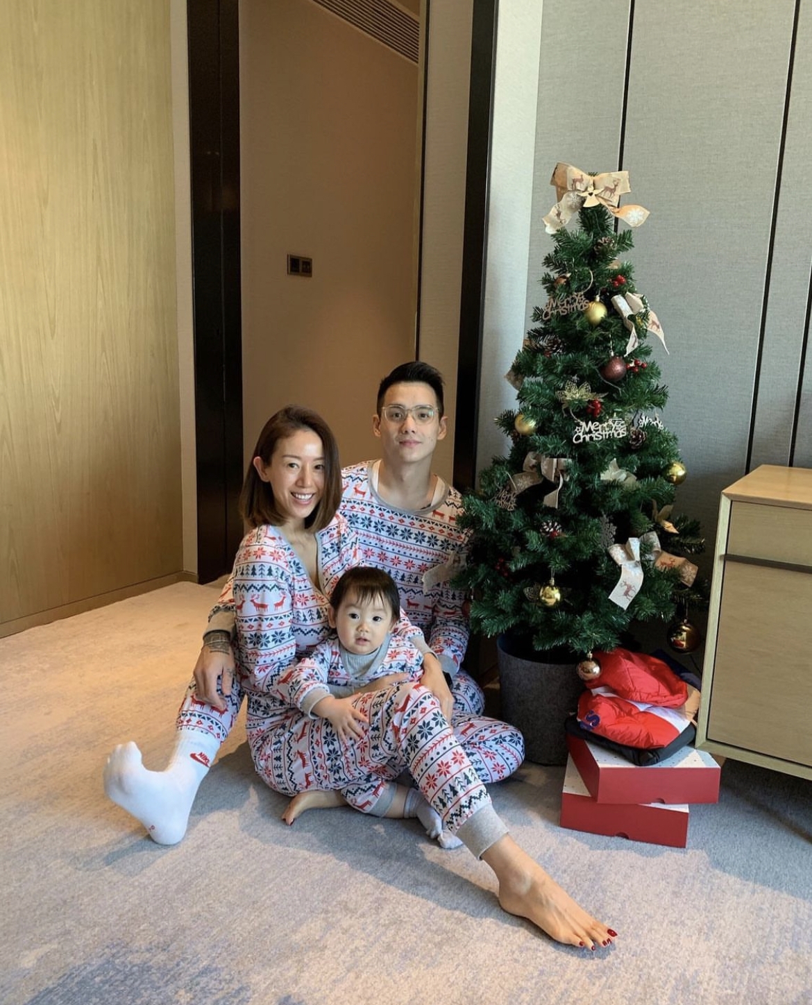 Toby與Jonathan再婚之後生活相當甜蜜幸福!