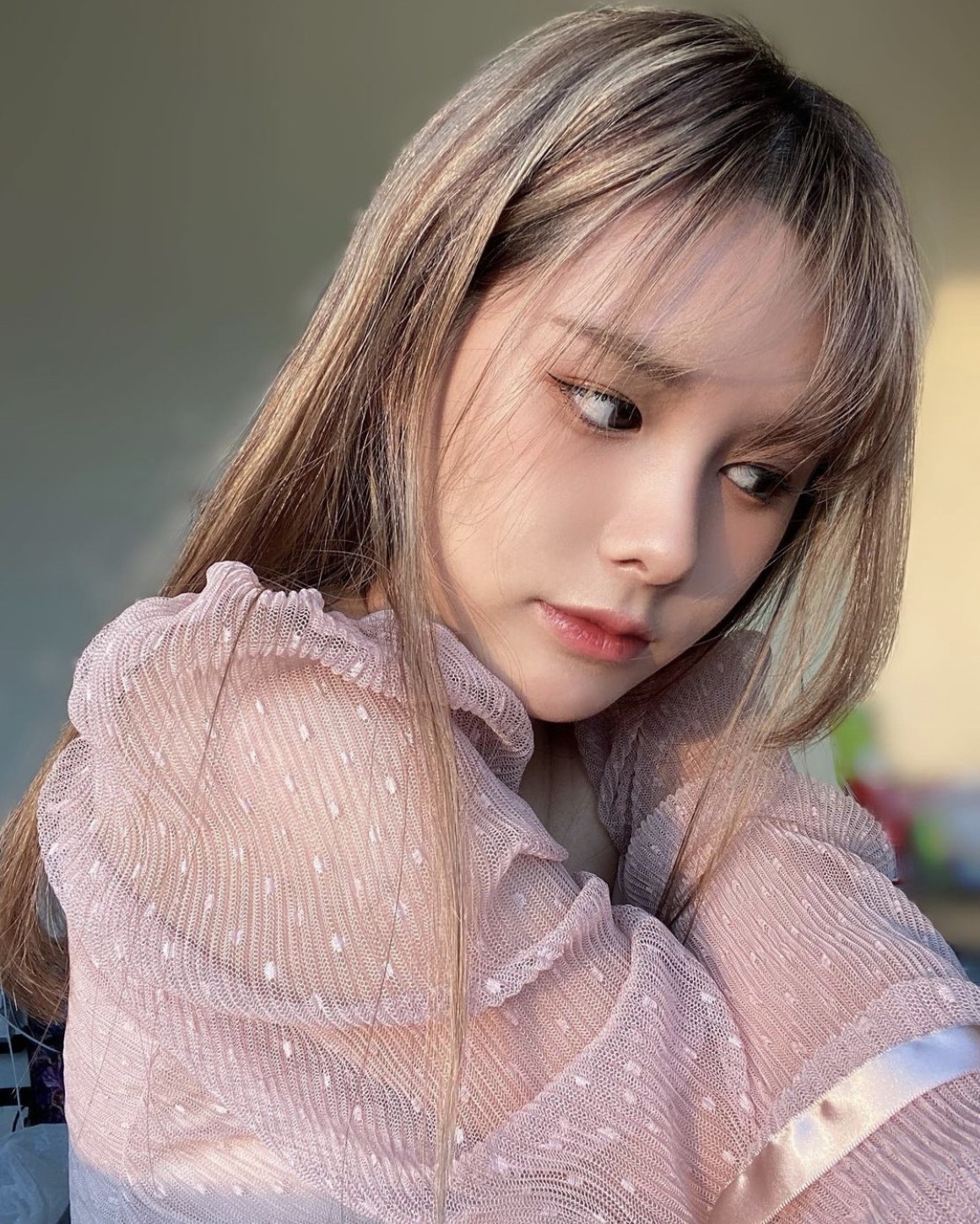 Alice早前有傳界入MIRROR成員Jer與女友的感情~