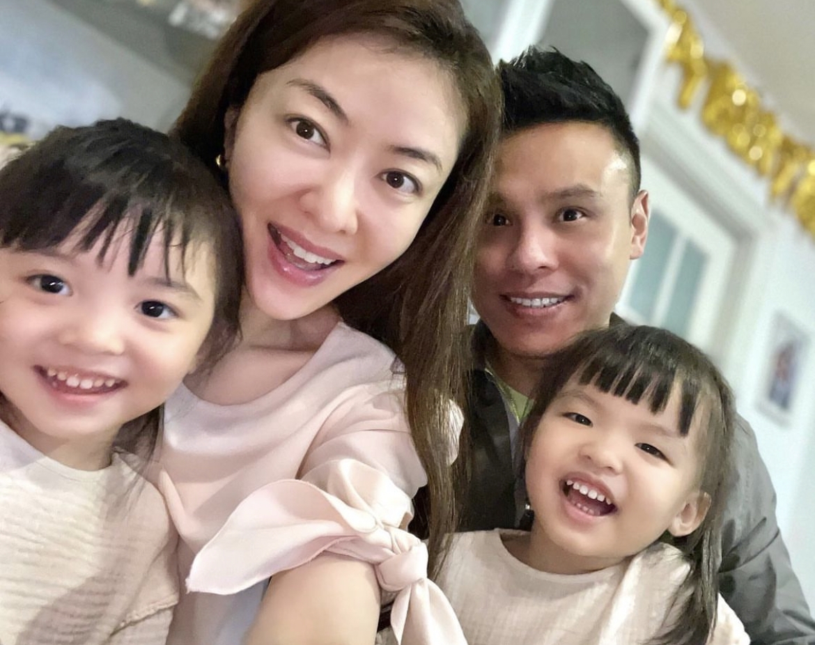 嫁入豪門的熊黛林其後誕下一對雙胞胎女兒