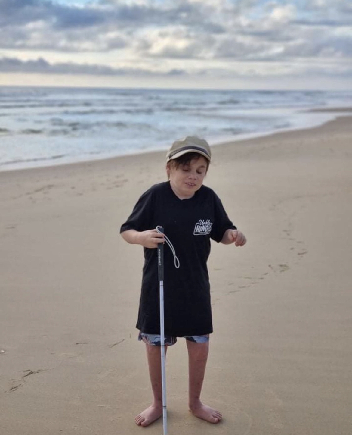 Jimmy已經26歲，Niki依然會每一日嘗試教Jimmy一些新的單字和動作～