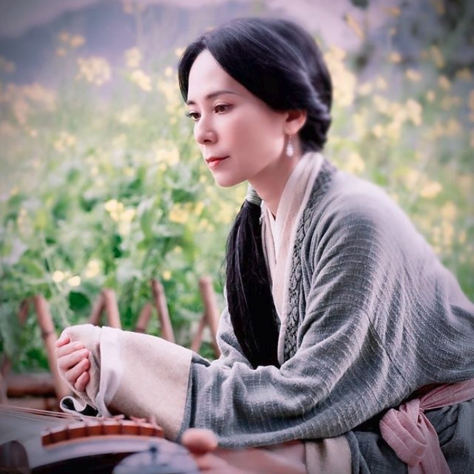 郭羨妮加入無綫後得到不少發展機會,早年接拍《尋秦記》~