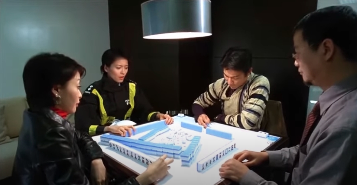 吃飽飯之後,女友的家人就提議打麻雀作消遣娛樂!