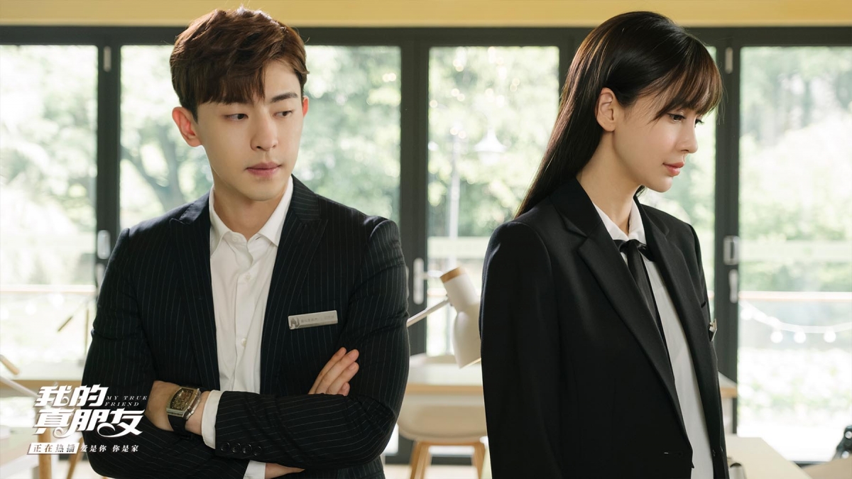 Angelababy於2018年與內地男星鄧倫合作拍攝劇集《我的真朋友》!