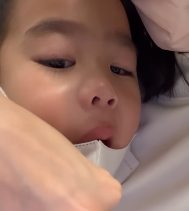 小嘴腫得好厲害